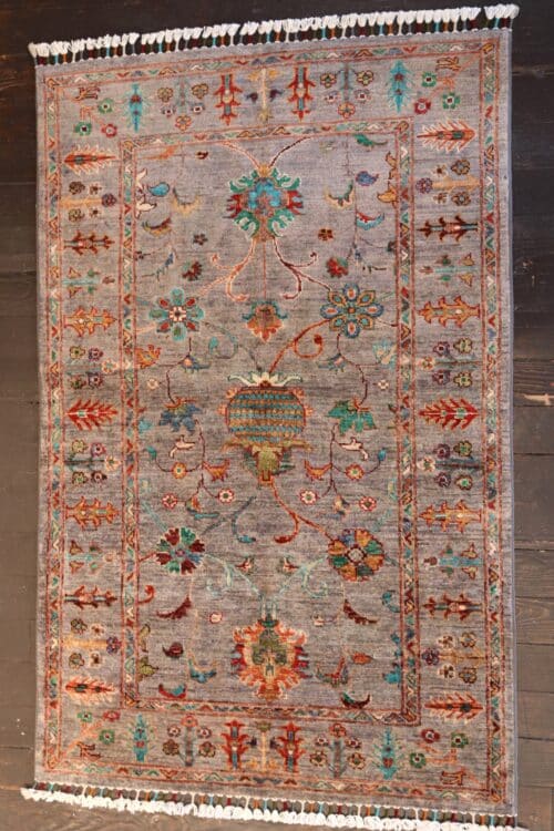 Hand-knotted Zeigler Wool Rug