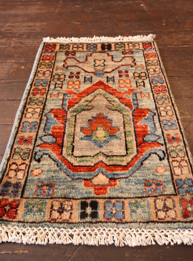 Handknotted Heriz-Style Wool Rug